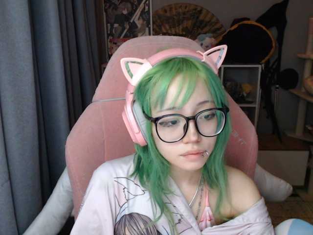 GertieCoach live cam on BongaCams