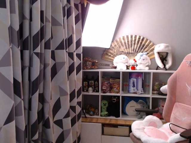 GertieCoach live cam on BongaCams