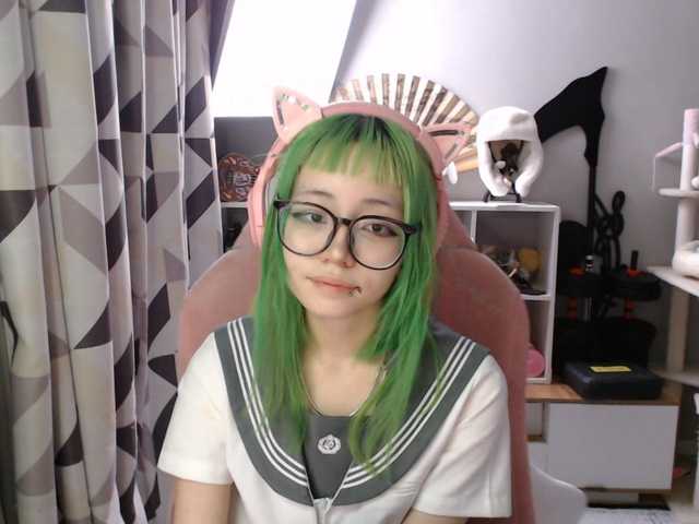 GertieCoach live webcam show