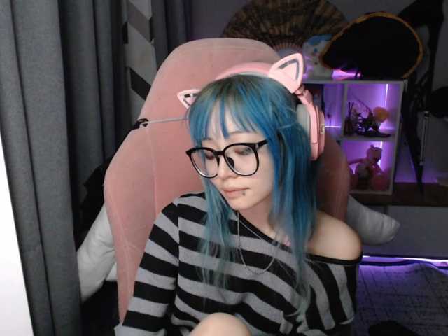 GertieCoach live cam on BongaCams