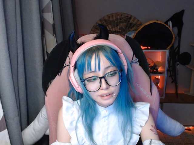 GertieCoach live cam on BongaCams