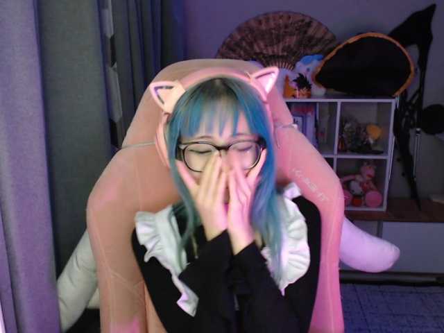 GertieCoach live cam on BongaCams