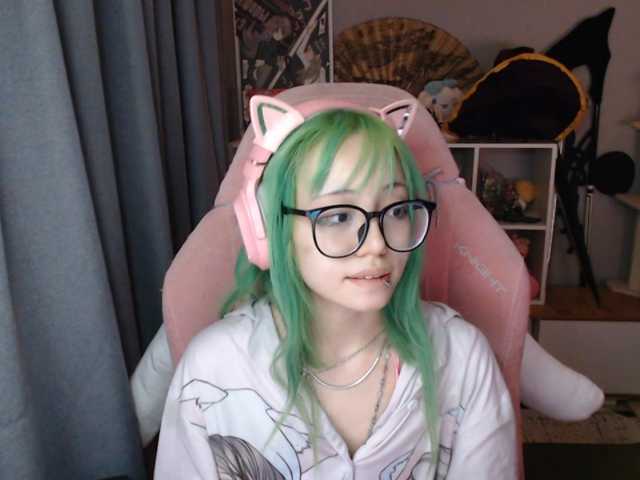 GertieCoach live cam on BongaCams