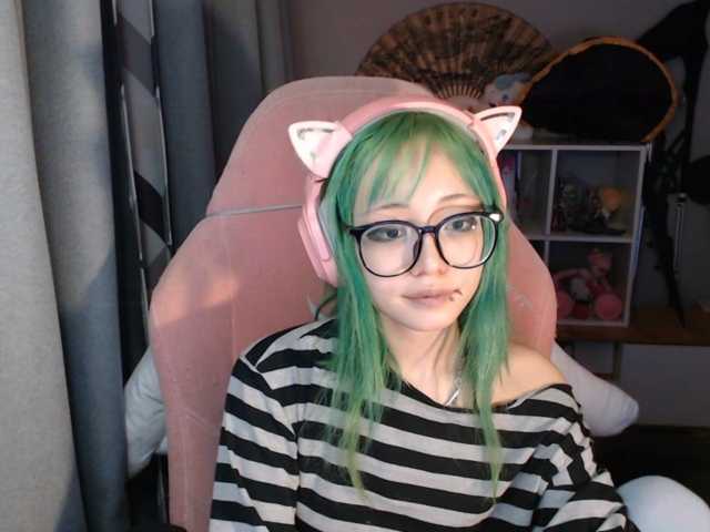 GertieCoach live cam on BongaCams