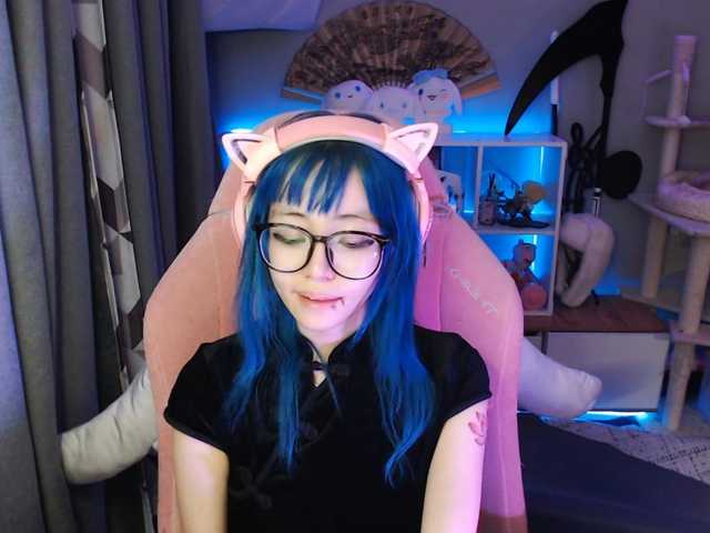 GertieCoach live cam on BongaCams