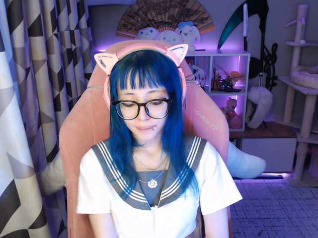 GertieCoach live cam on BongaCams