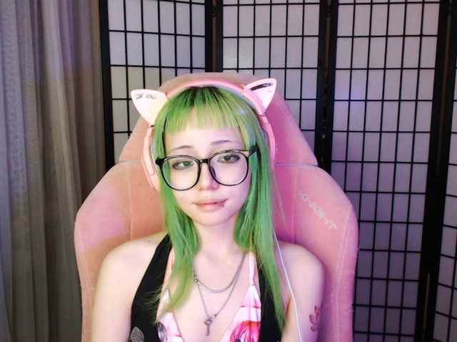 GertieCoach live cam on BongaCams
