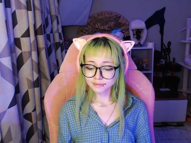 GertieCoach live cam on BongaCams