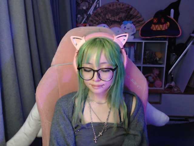 GertieCoach live cam on BongaCams