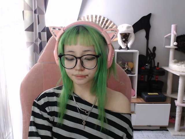 GertieCoach live webcam show