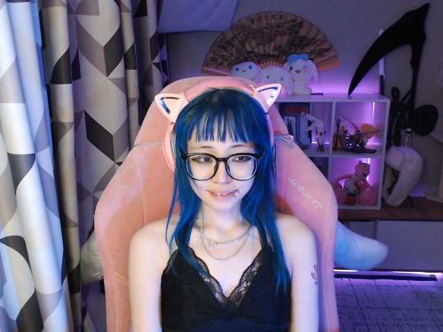 GertieCoach live cam on BongaCams