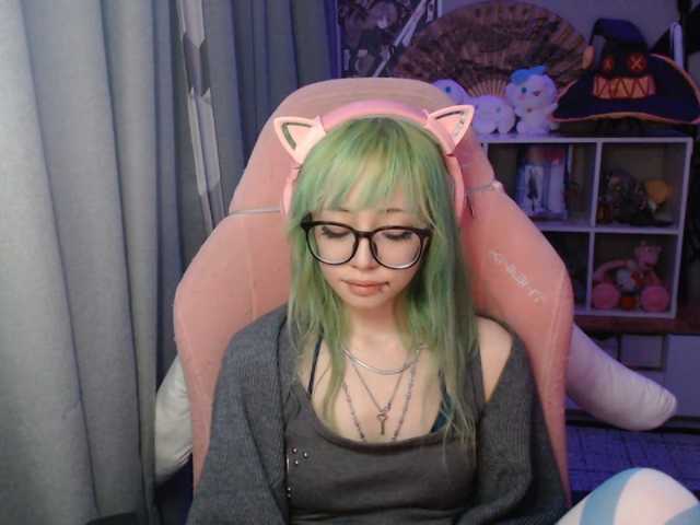 GertieCoach live cam on BongaCams