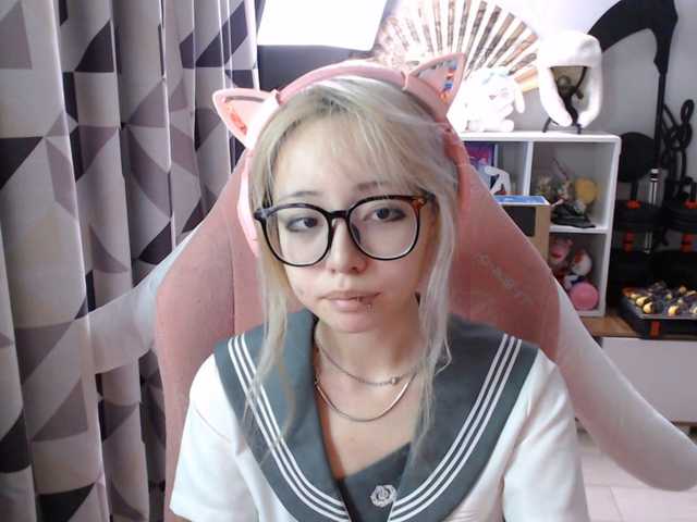 GertieCoach live cam on BongaCams