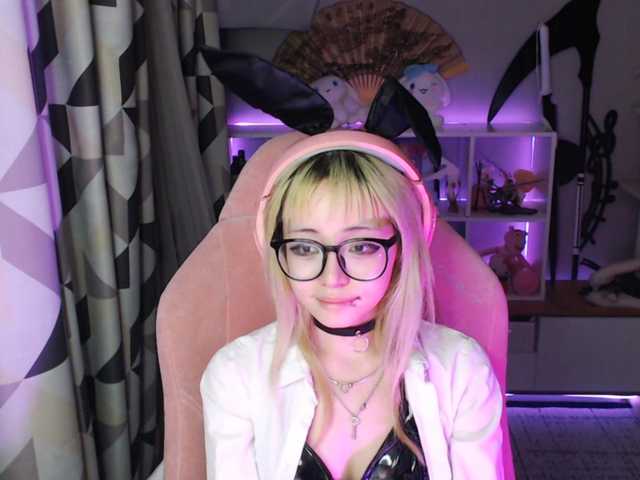 GertieCoach live cam on BongaCams