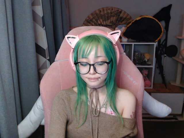 GertieCoach live cam on BongaCams
