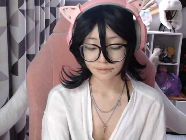 GertieCoach live cam on BongaCams