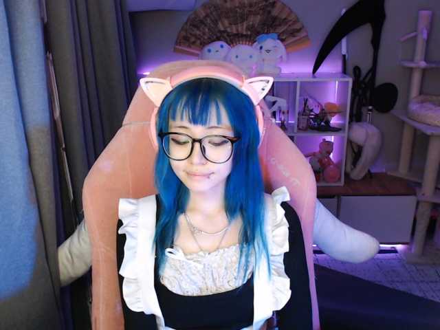 GertieCoach live cam on BongaCams