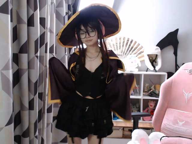 GertieCoach live cam on BongaCams