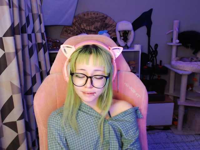 GertieCoach live cam on BongaCams