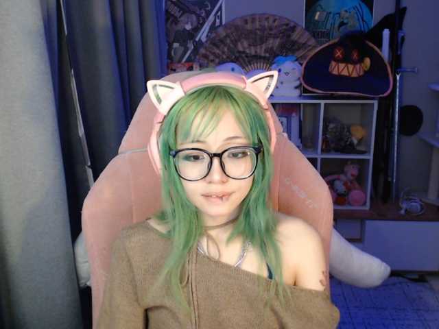GertieCoach live cam on BongaCams