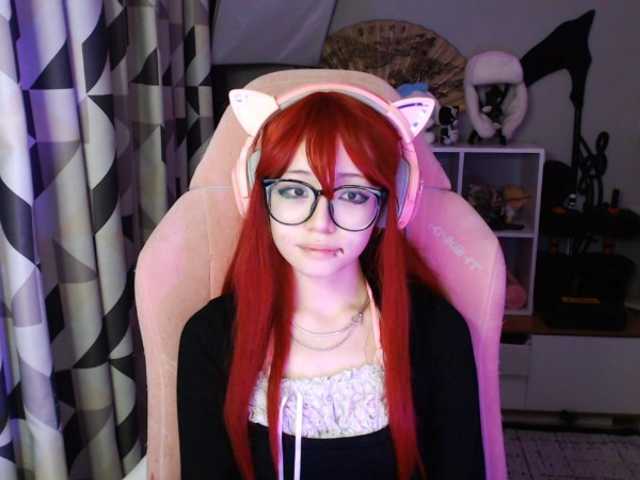 GertieCoach live cam on BongaCams