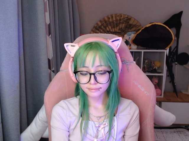 GertieCoach live cam on BongaCams