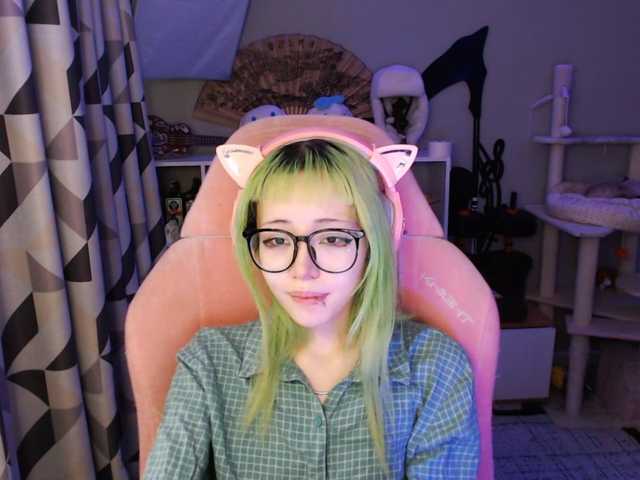 GertieCoach live cam on BongaCams