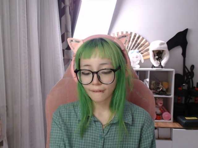 GertieCoach live cam on BongaCams