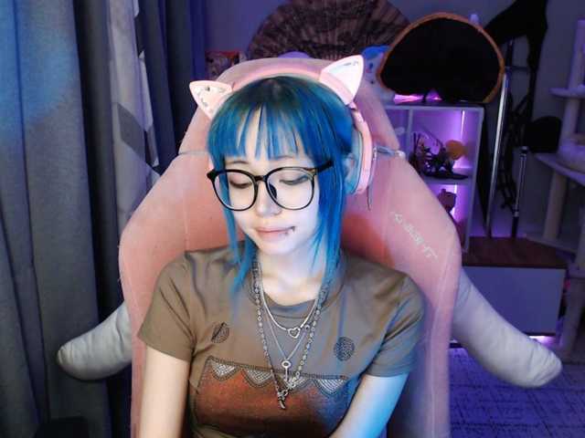 GertieCoach live cam on BongaCams