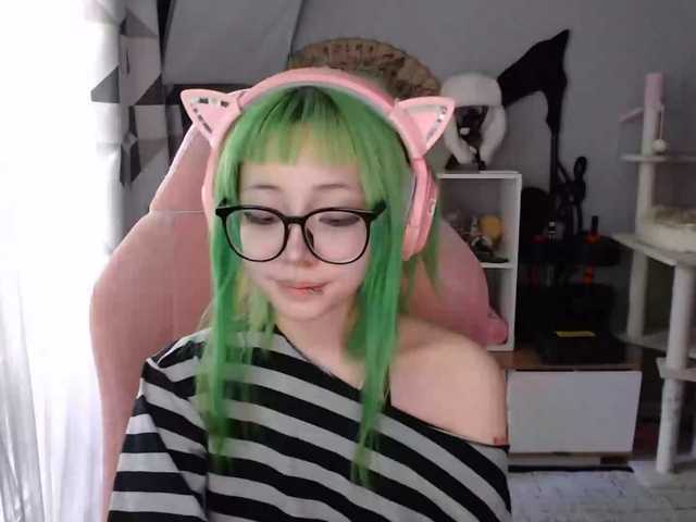 GertieCoach live cam on BongaCams