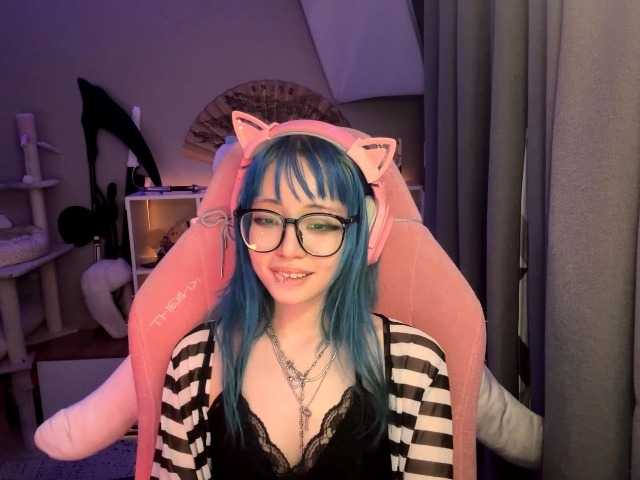GertieCoach live cam on BongaCams