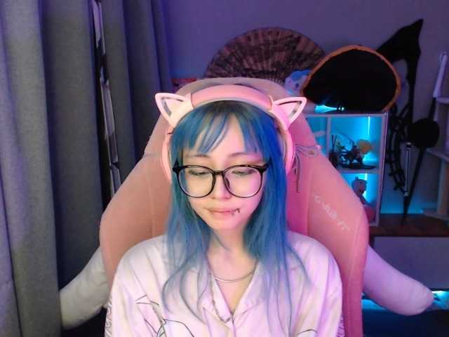 GertieCoach live cam on BongaCams