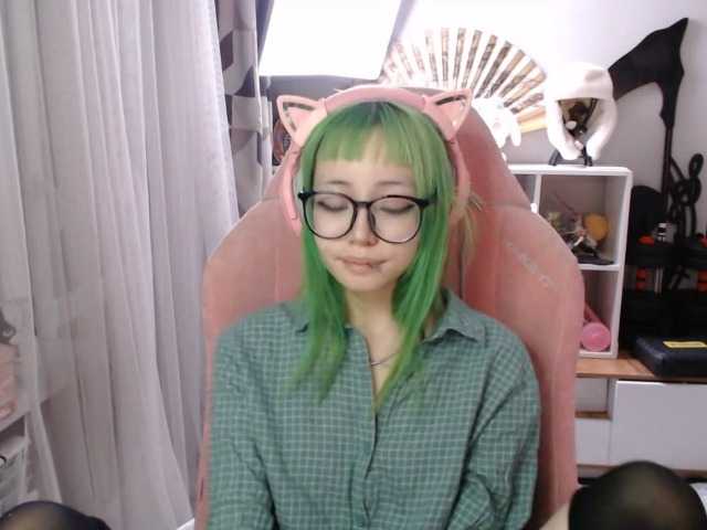 GertieCoach live cam on BongaCams