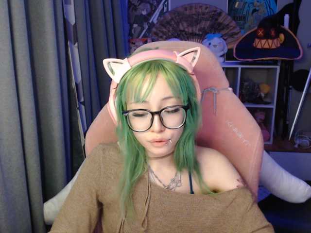 GertieCoach live cam on BongaCams