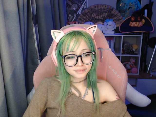 GertieCoach live cam on BongaCams