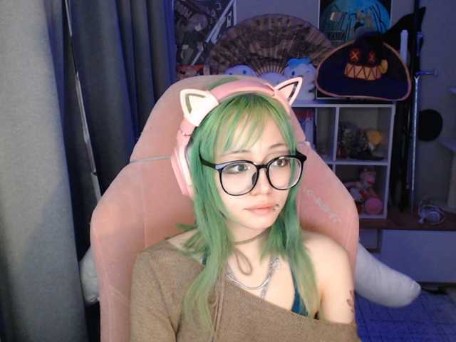 GertieCoach live cam on BongaCams