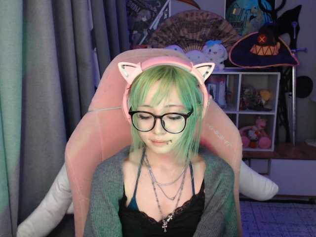 GertieCoach live cam on BongaCams