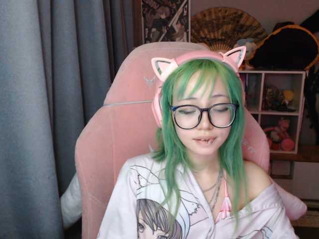 GertieCoach live cam on BongaCams