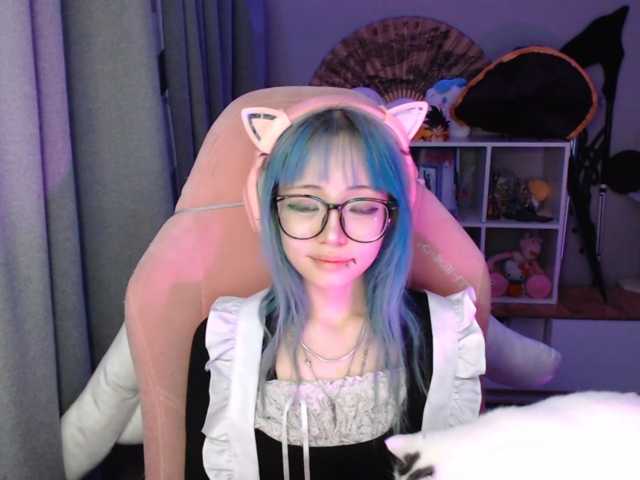 GertieCoach live cam on BongaCams