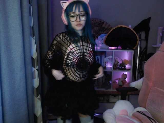 GertieCoach live cam on BongaCams