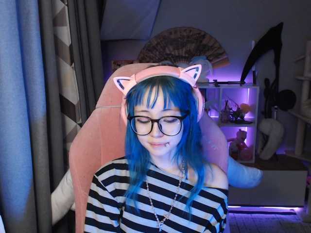GertieCoach live cam on BongaCams