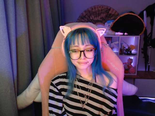 GertieCoach live cam on BongaCams