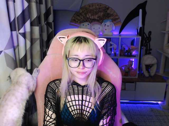 GertieCoach live cam on BongaCams