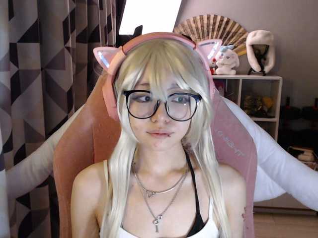 GertieCoach live cam on BongaCams