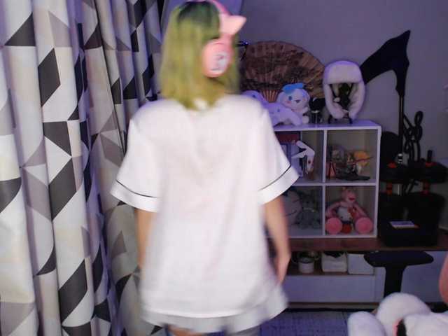 GertieCoach live cam on BongaCams