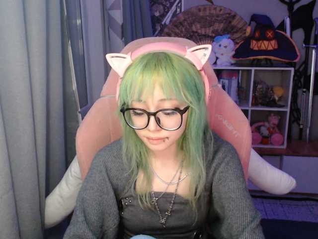 GertieCoach live cam on BongaCams