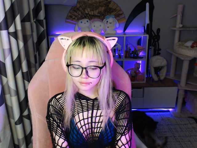 GertieCoach live cam on BongaCams