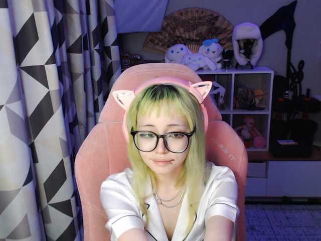 GertieCoach live cam on BongaCams