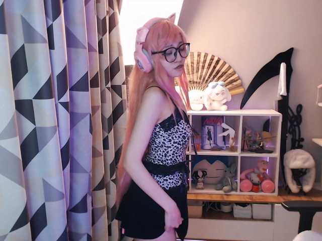 GertieCoach live cam on BongaCams
