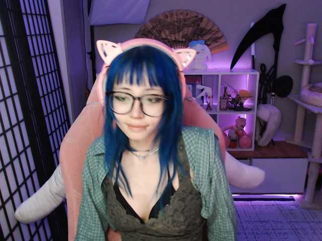 GertieCoach live cam on BongaCams